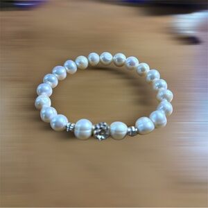 Classic White Fresh Water Pearl Stretch Bracelet with Silver Accents